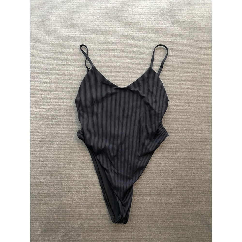 Vitamin A One Piece Swim Suit Women 10 Black Ribbed V Neck Backless Minimalist - Picture 10 of 10